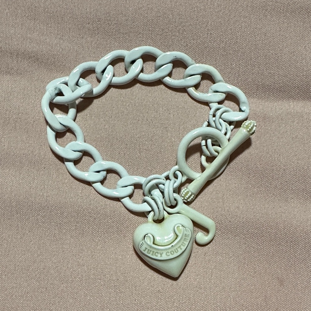 Juicy Couture Cream Heart Charm Bracelet